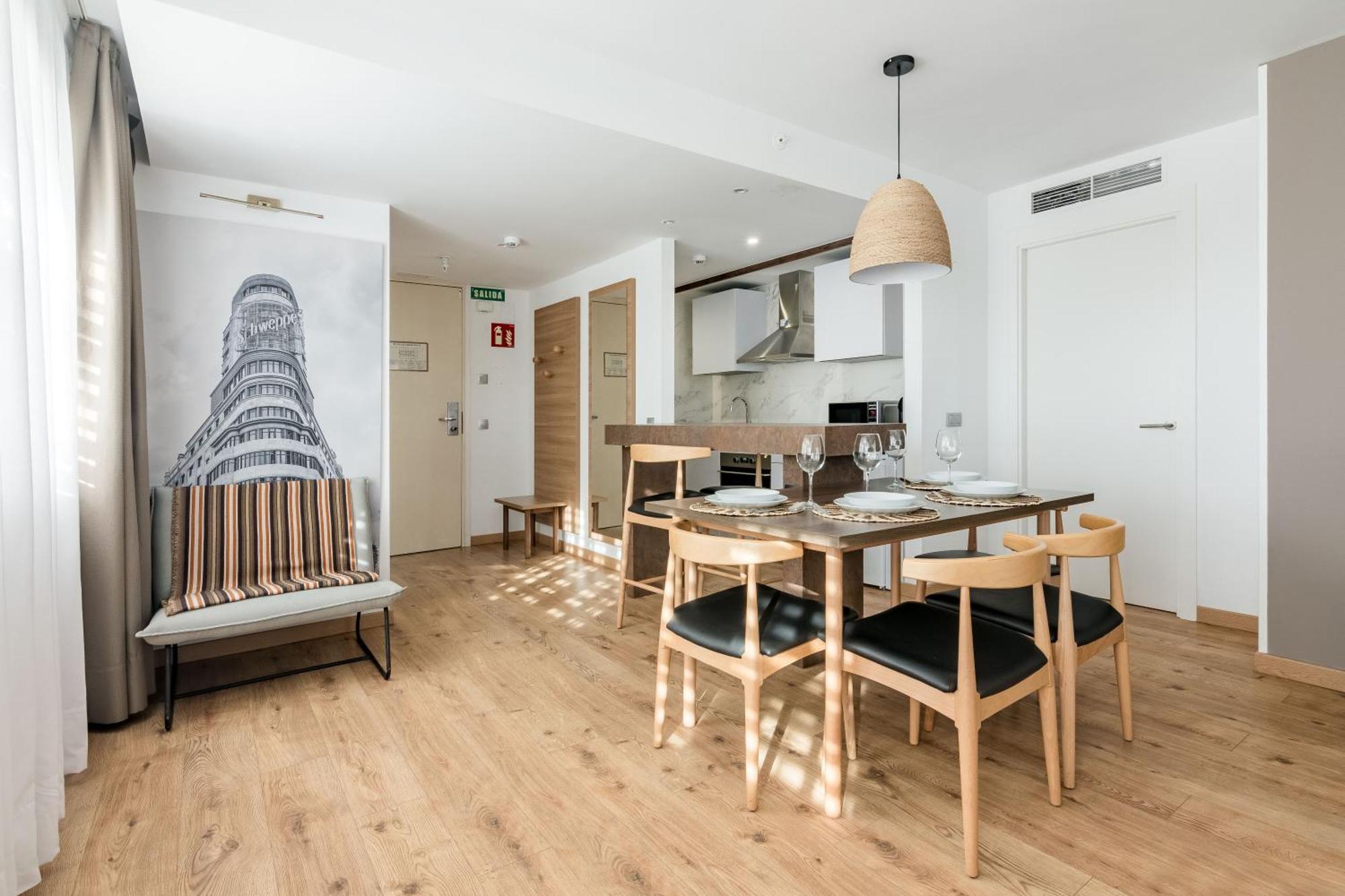 Charming Eurobuilding 2 Splendid Madrid - Apartamento Para 4 — Photos 3